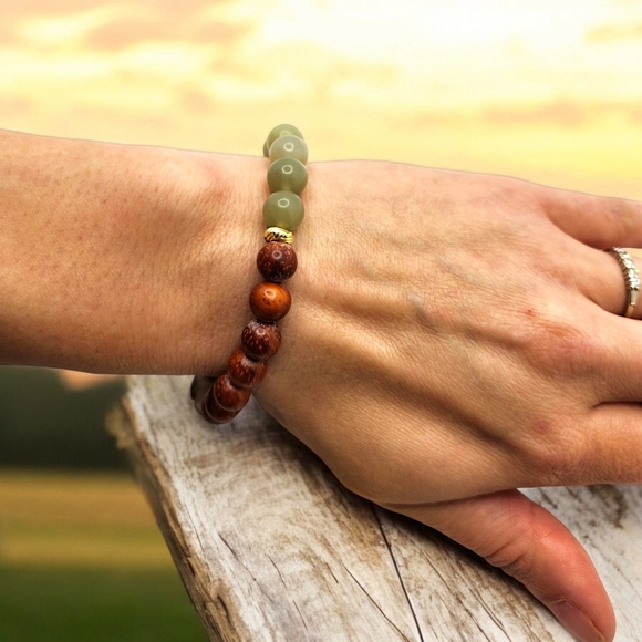 8 mm Jade, Wood, Bodhi root charm bracelet - Picture 3 of 5